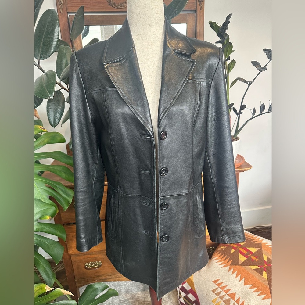 Gallery women’s genuine black leather button down jacket size small